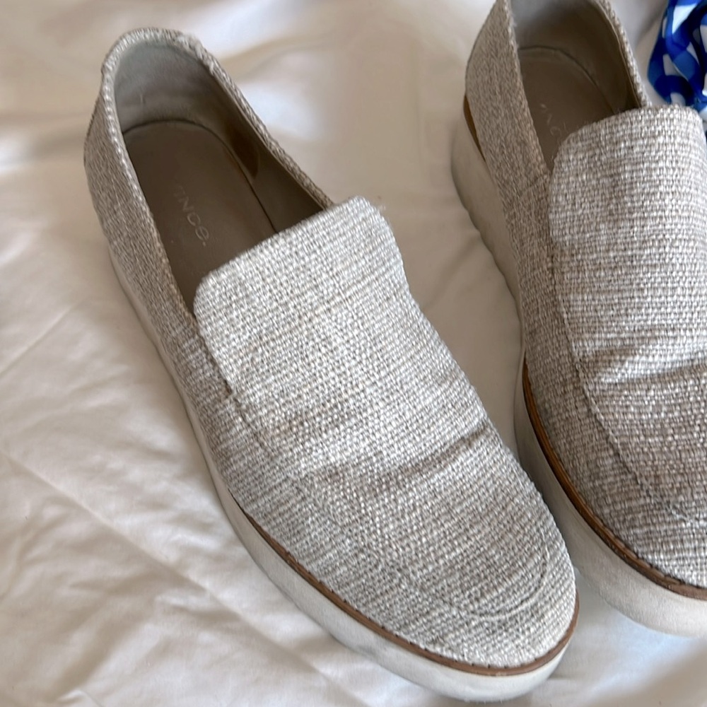 Vince natural jute color shoe